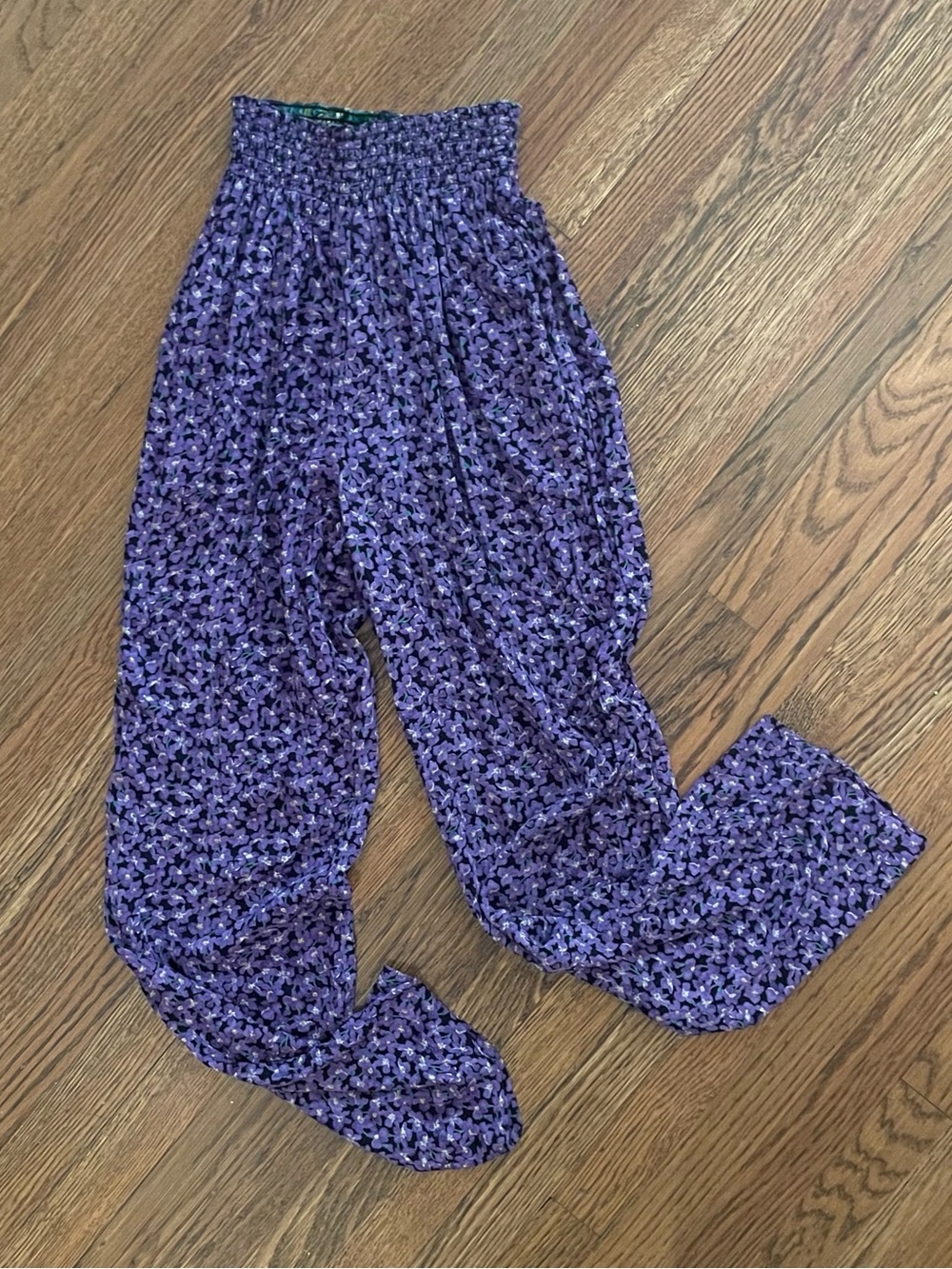 Carole Little Purple Floral Smocked-Waist Flowy Pant, Size: 4